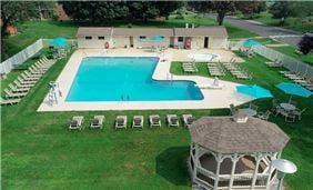Seasonal Swimming and Wading Pool