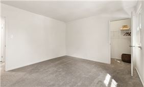 Ample Closet Space