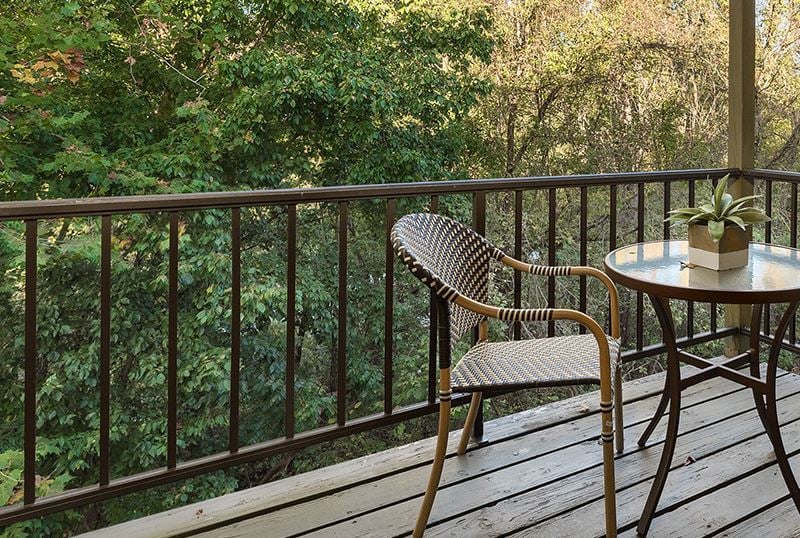 Apartment Features at Country Club Apartments at Manor Communities, Huntington/West Virginia