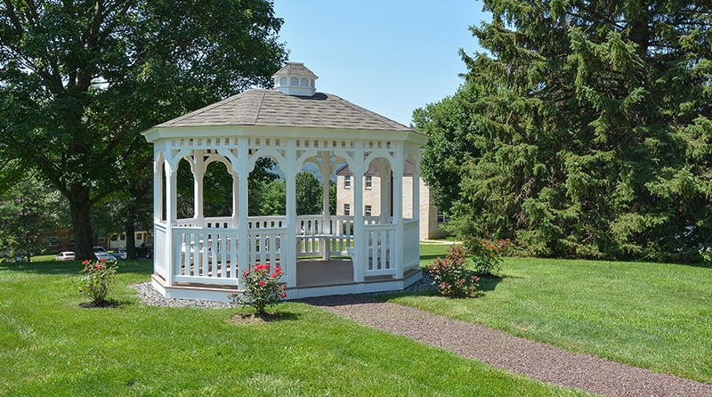 Garden View of Grampian Hills Apartments at Manor Communities, Williamsport/Pennsylvania