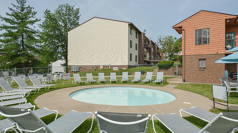 Swimming Pool of Roxalana Hills Apartments at Manor Communities, Beckley/West Virginia
