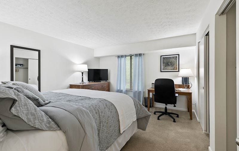 Furniture of Country Club Apartments at Manor Communities, Huntington/West Virginia