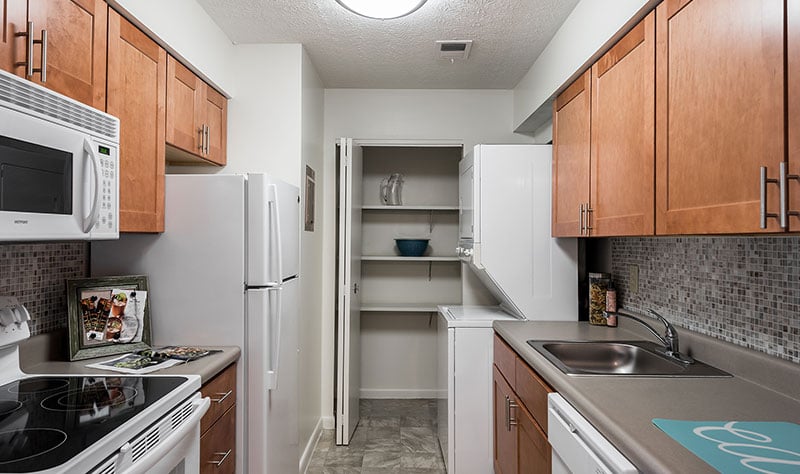 Apartment view of Roxalana Hills Apartments at Manor Communities, Charleston/West Virginia