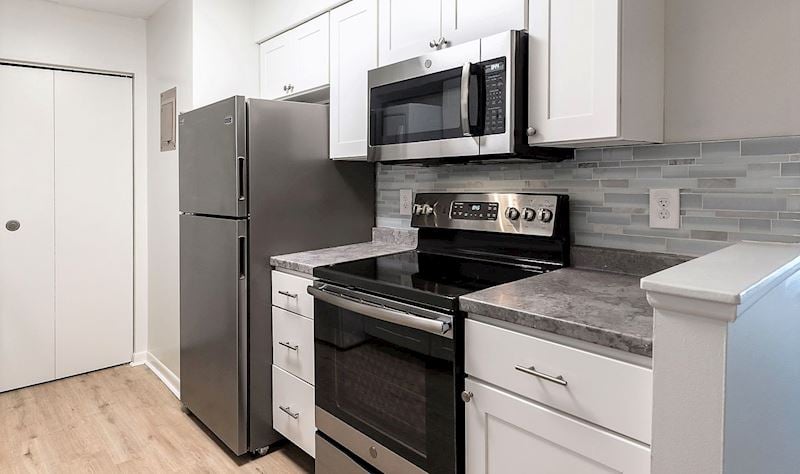 Dine In area at Country Club Apartments of Manor Communities, Huntington/West Virginia