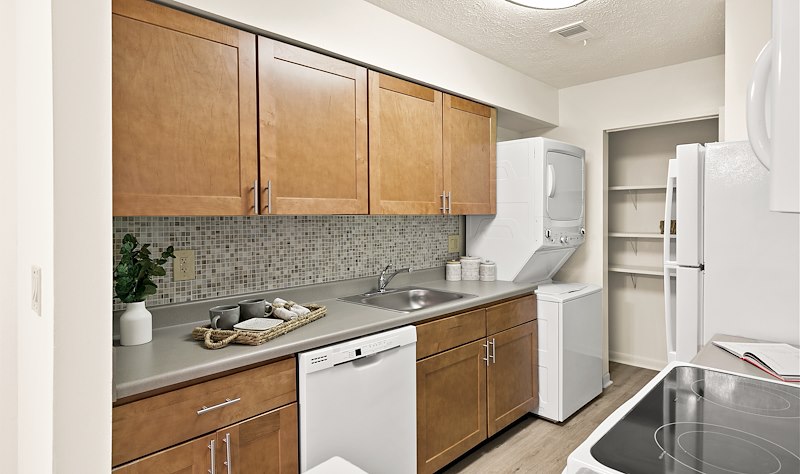 Dine In area at Country Club Apartments of Manor Communities, Huntington/West Virginia