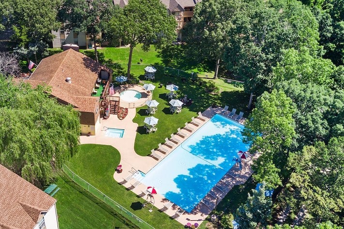 Amenities at California Apartments at Manor Communities, Absecon/New Jersey