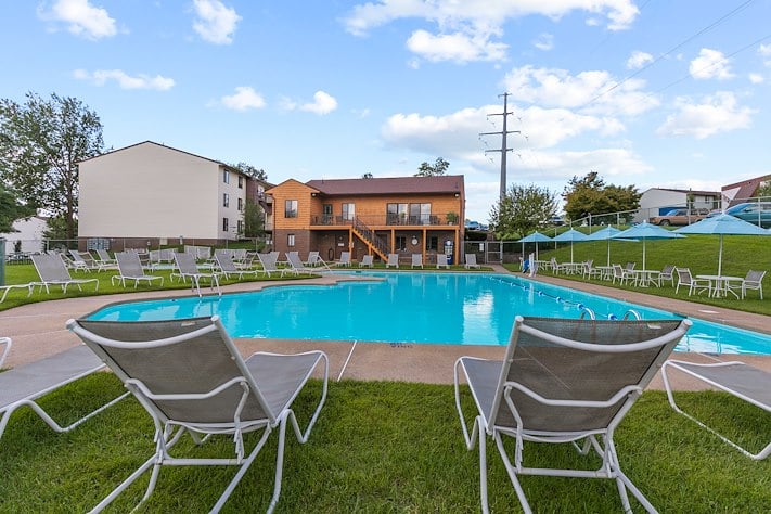 Community Highlights of Roxalana Hills Apartments