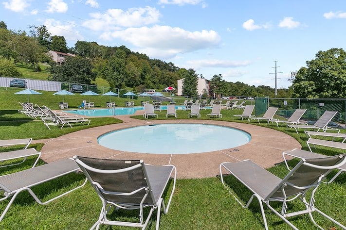 Community Highlights of Roxalana Hills Apartments