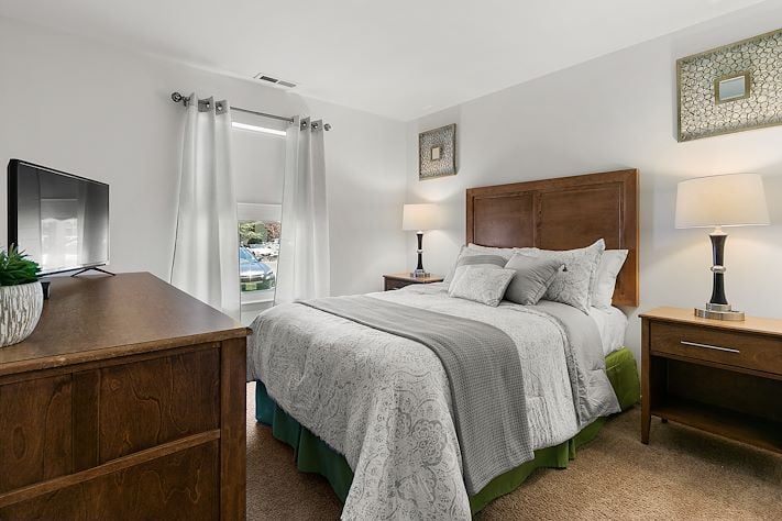 Furnished Section at California Apartments of Manor Communities, Absecon/New Jersey