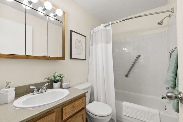 Furnished of Pikeview Manor Apartments
