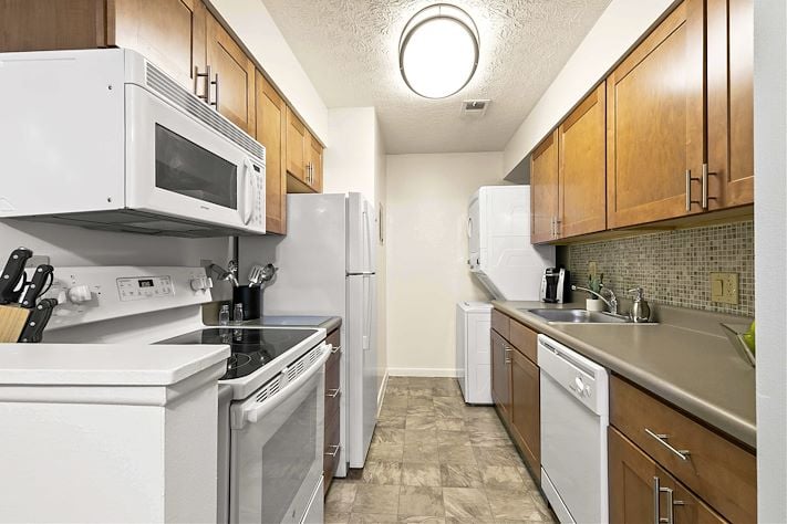 Furnished of Pikeview Manor Apartments