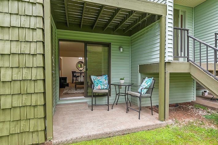 Furnished of Pikeview Manor Apartments