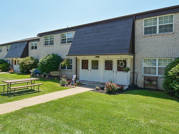 Grampian Hills Apartments - 300 Valley Heights Drive, Williamsport ,PA 17701