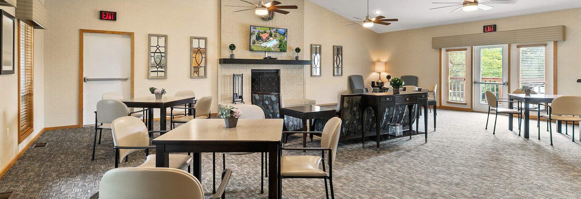 East Mountain Apartments Best Apartments in WilkesBarre, PA Now Manor Communities