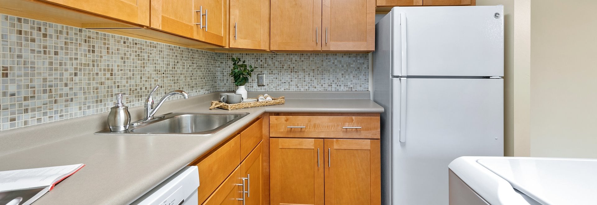 Home | Manor House Apartments