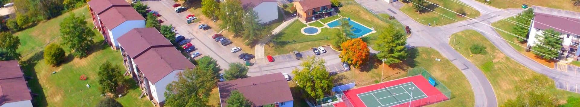 Building at Roxalana Hills Apartments at Manor Communities, York/Pennsylvania
