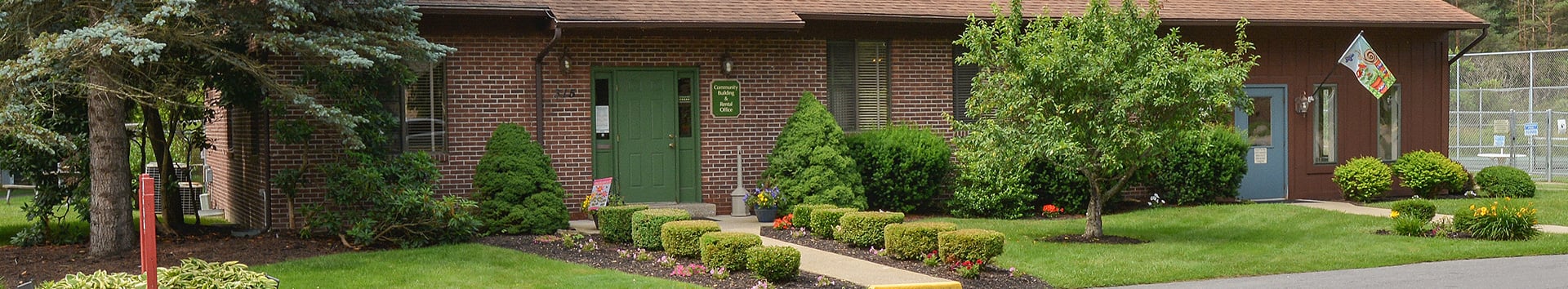 Building outside view of Pikeview Manor Apartments at Manor Communities, Beckley/West Virginia