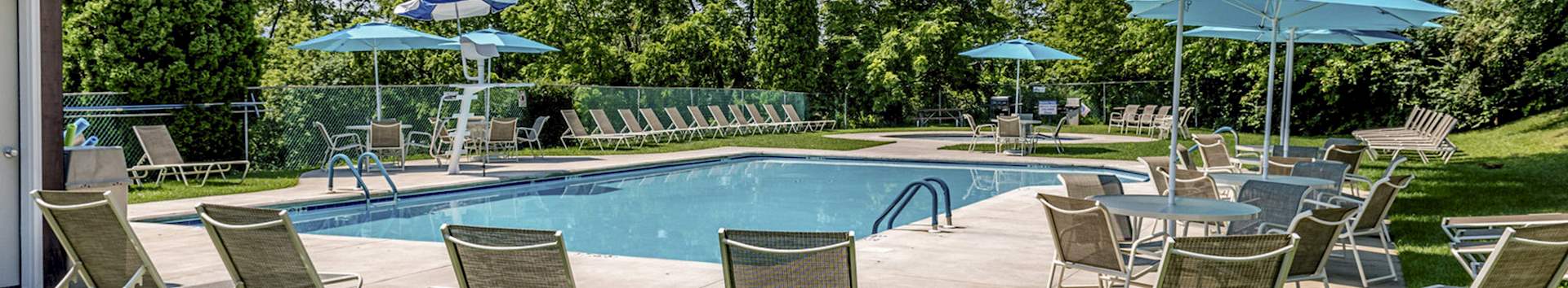 Swimming Pool of Grampian Hills Apartments at Manor Communities, Williamsport/Pennsylvania